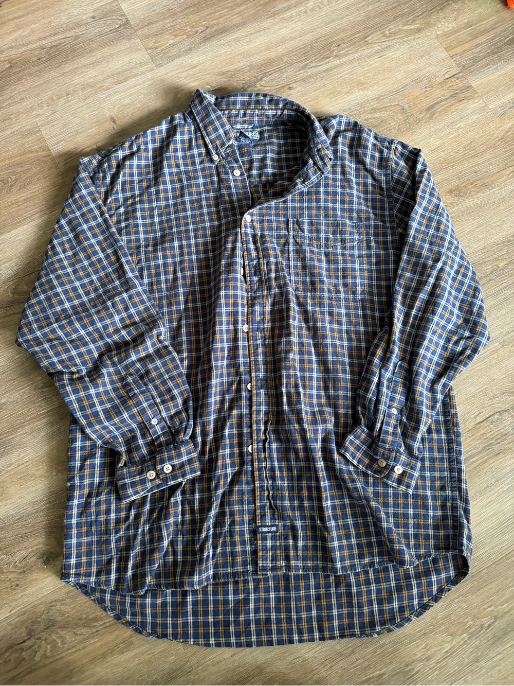 Men’s large Classic Blue Plaid Long-Sleeve Button-Up Shirt